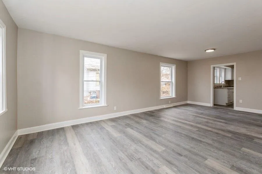 979 Lavette Avenue Benton Harbor City, MI 49022