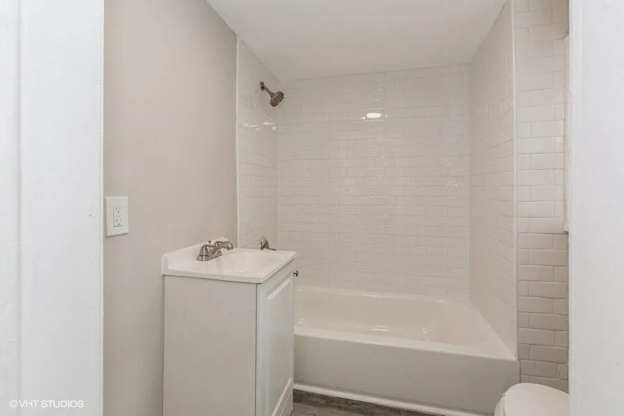 979 Lavette Avenue Benton Harbor City, MI 49022