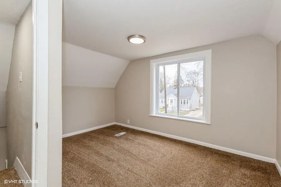 979 Lavette Avenue Benton Harbor City, MI 49022