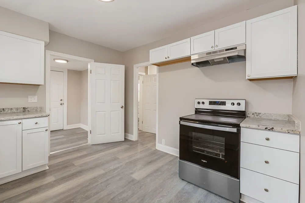 979 Lavette Avenue Benton Harbor City, MI 49022