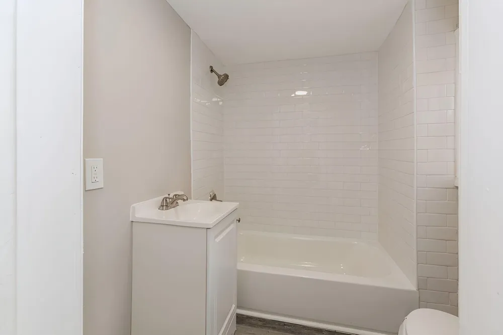 979 Lavette Avenue Benton Harbor City, MI 49022