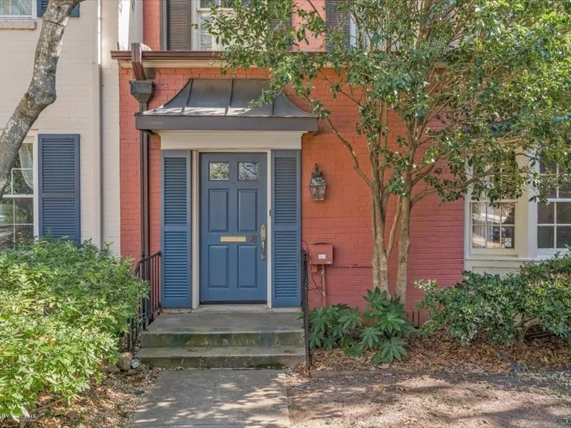 18 Dudley Square Shreveport, LA 71106