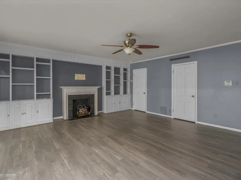 18 Dudley Square Shreveport, LA 71106