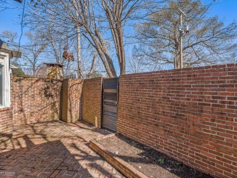 18 Dudley Square Shreveport, LA 71106