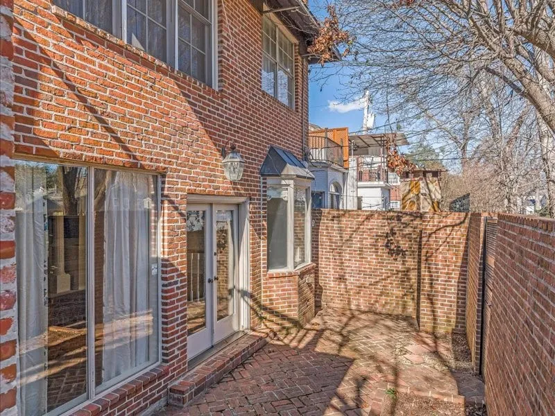 18 Dudley Square Shreveport, LA 71106
