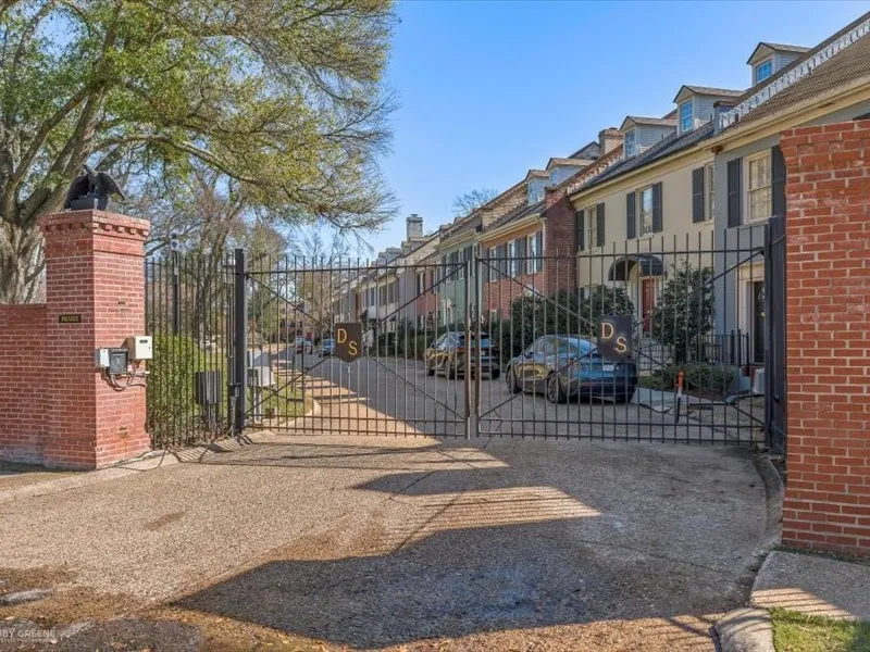 18 Dudley Square Shreveport, LA 71106
