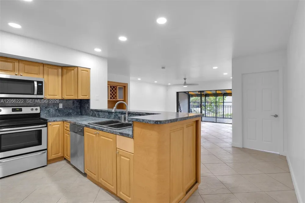 6433 Windmill Gate Rd #6433 Miami Lakes, FL 33014