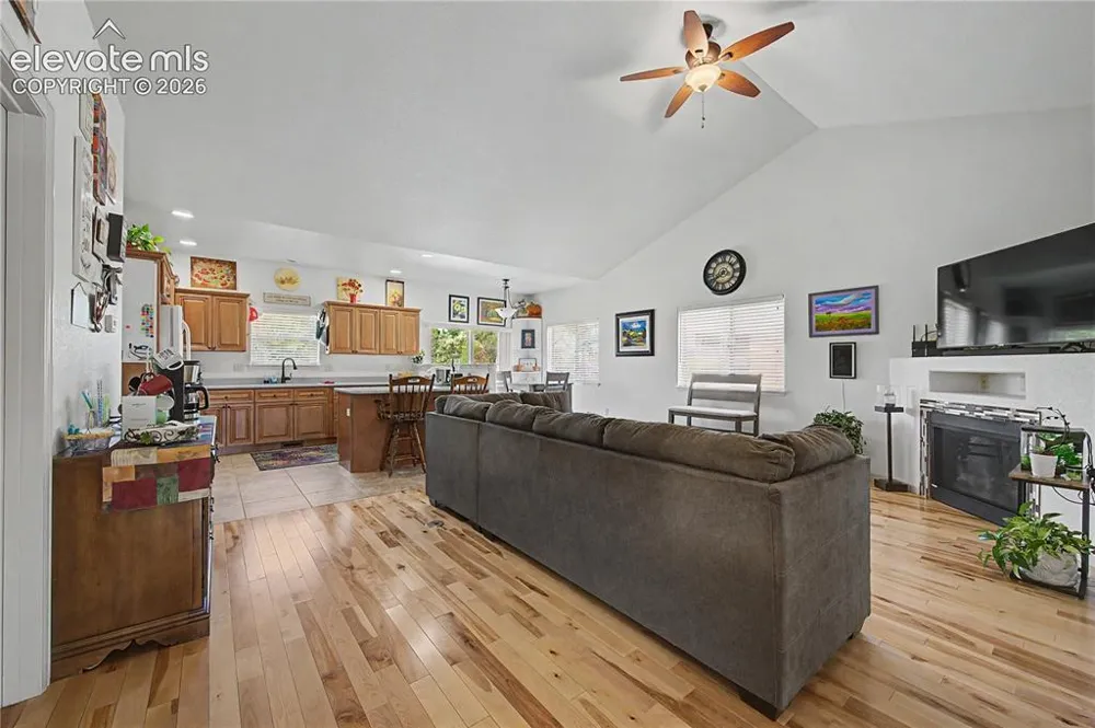 4046 S Cranberry Loop Canon City, CO 81212