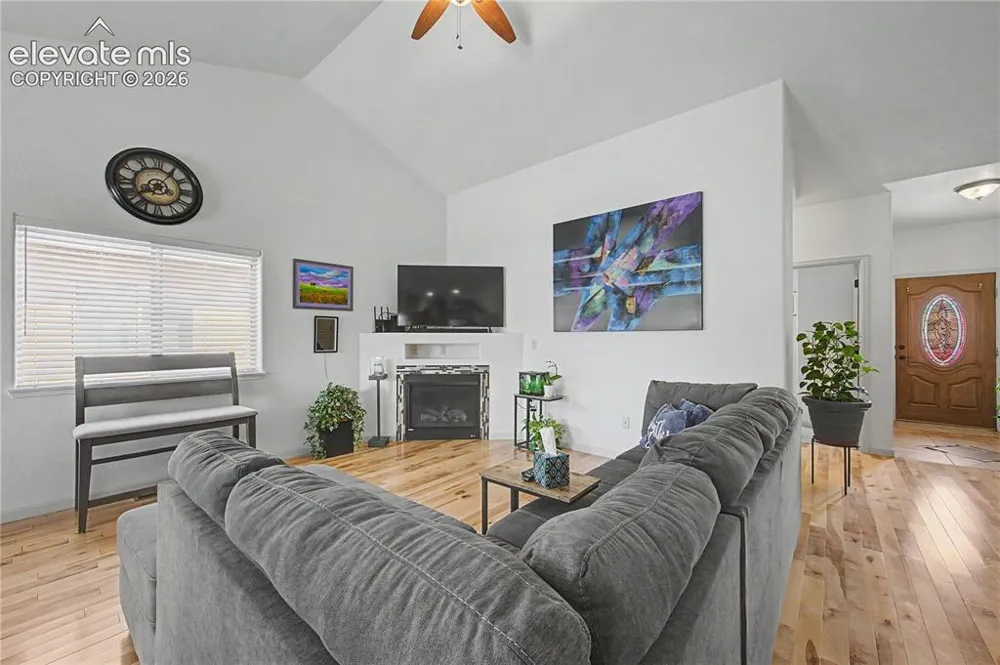 4046 S Cranberry Loop Canon City, CO 81212