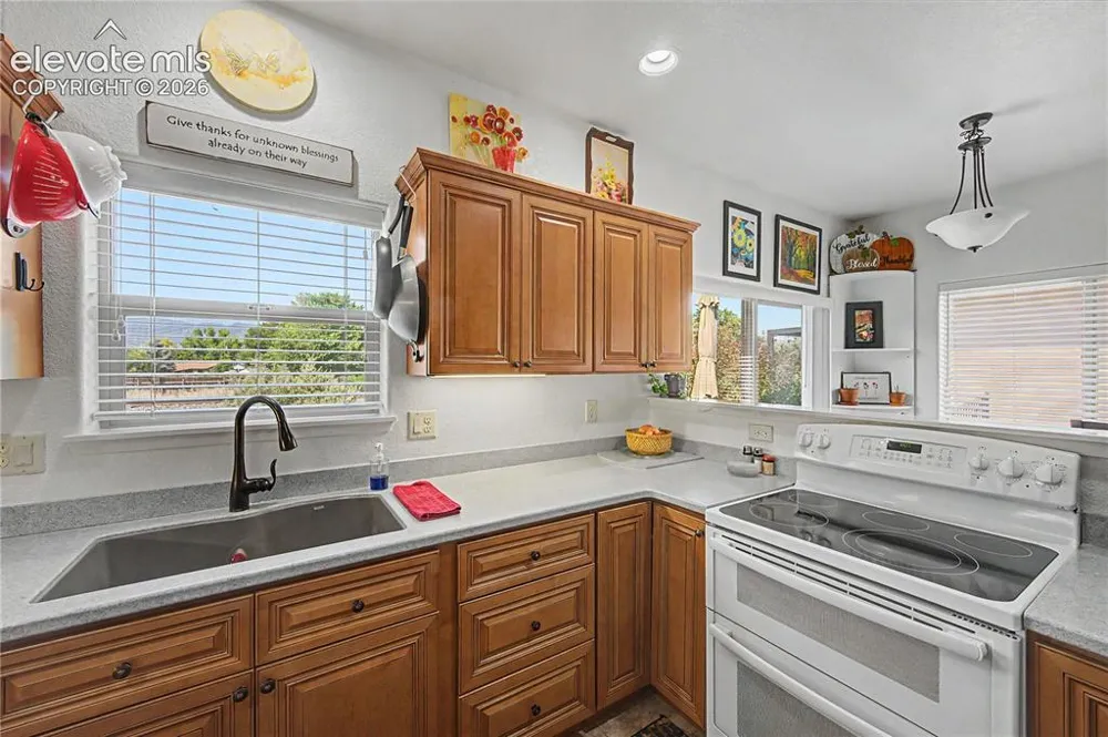 4046 S Cranberry Loop Canon City, CO 81212