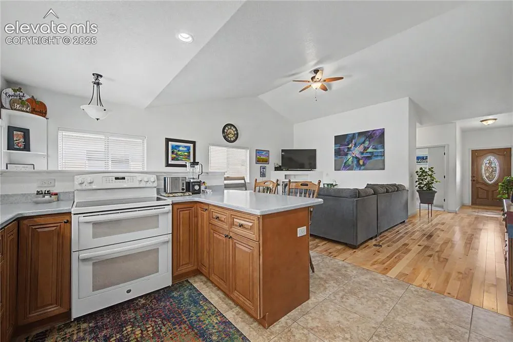 4046 S Cranberry Loop Canon City, CO 81212