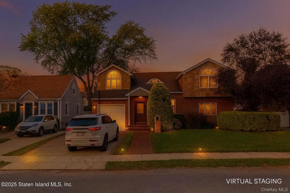 257 Locust Avenue Staten Island, NY 10306