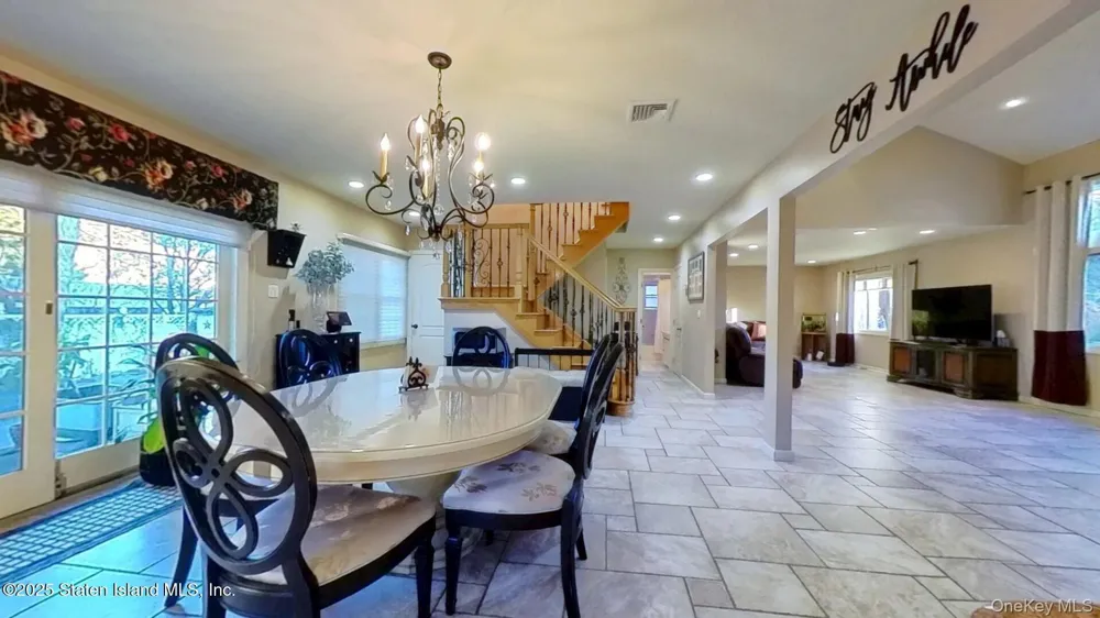 257 Locust Avenue Staten Island, NY 10306