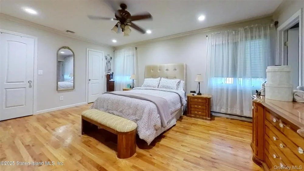 257 Locust Avenue Staten Island, NY 10306
