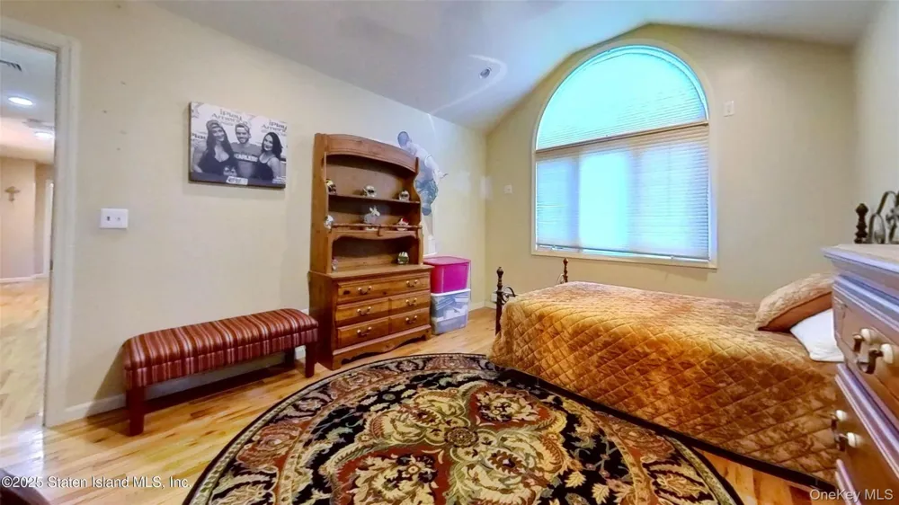 257 Locust Avenue Staten Island, NY 10306