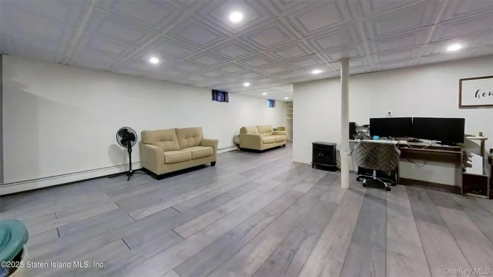 257 Locust Avenue Staten Island, NY 10306