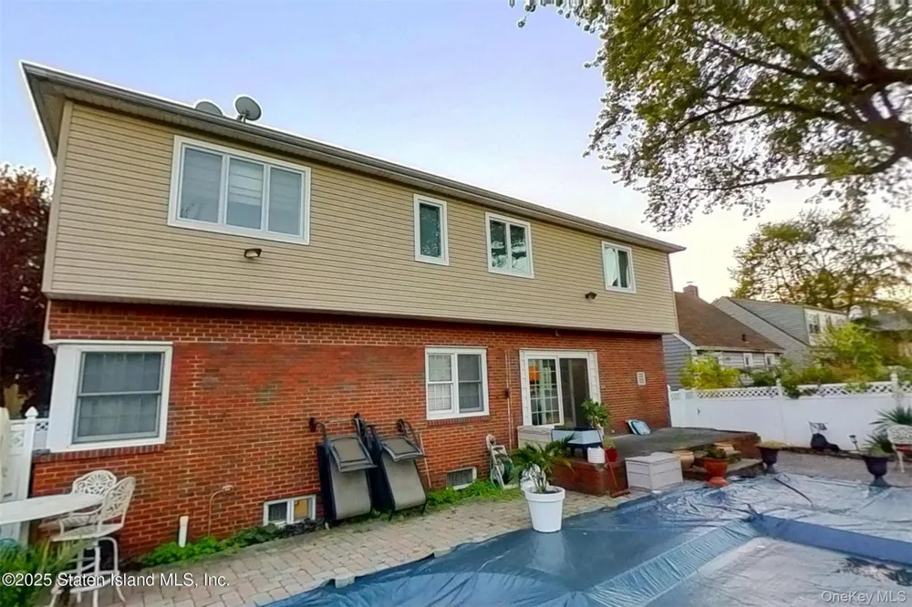 257 Locust Avenue Staten Island, NY 10306