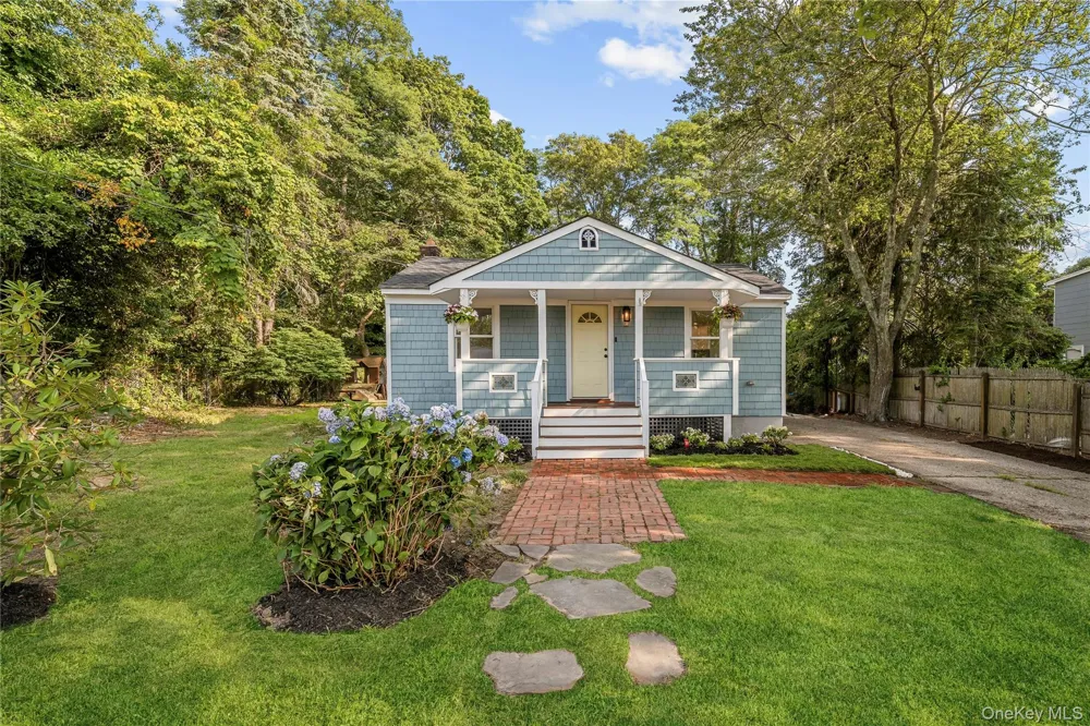 46 Barclay Road Mastic Beach, NY 11951