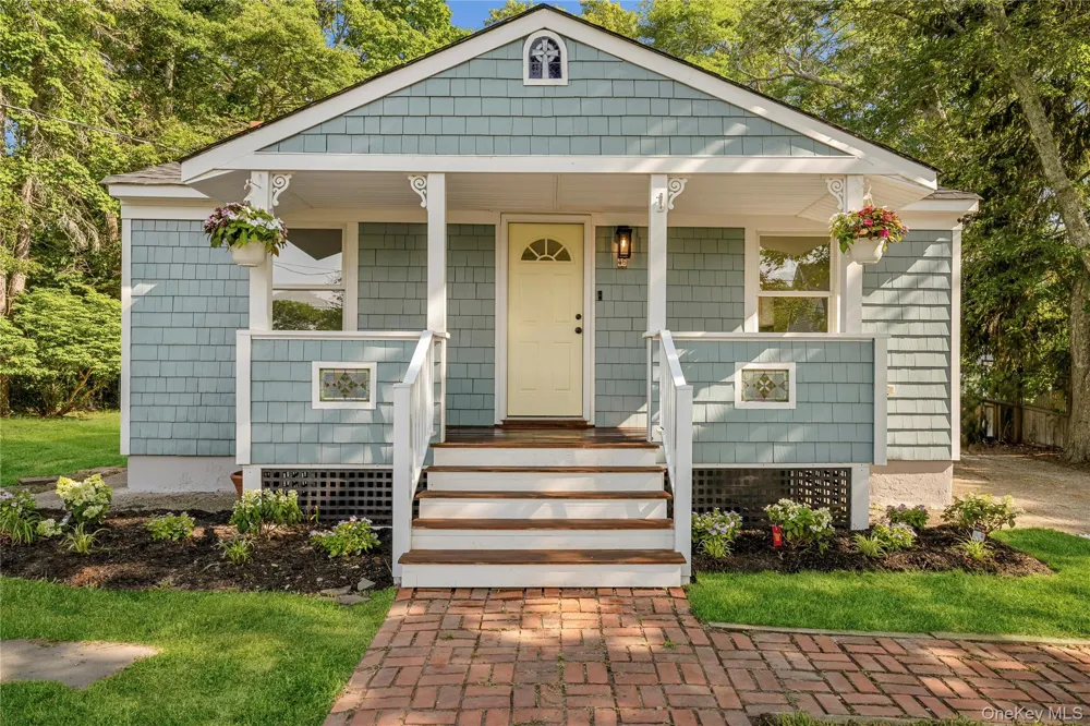 46 Barclay Road Mastic Beach, NY 11951