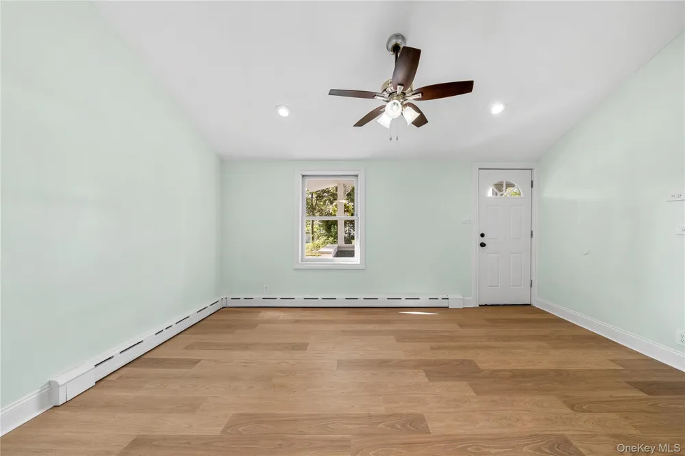 46 Barclay Road Mastic Beach, NY 11951
