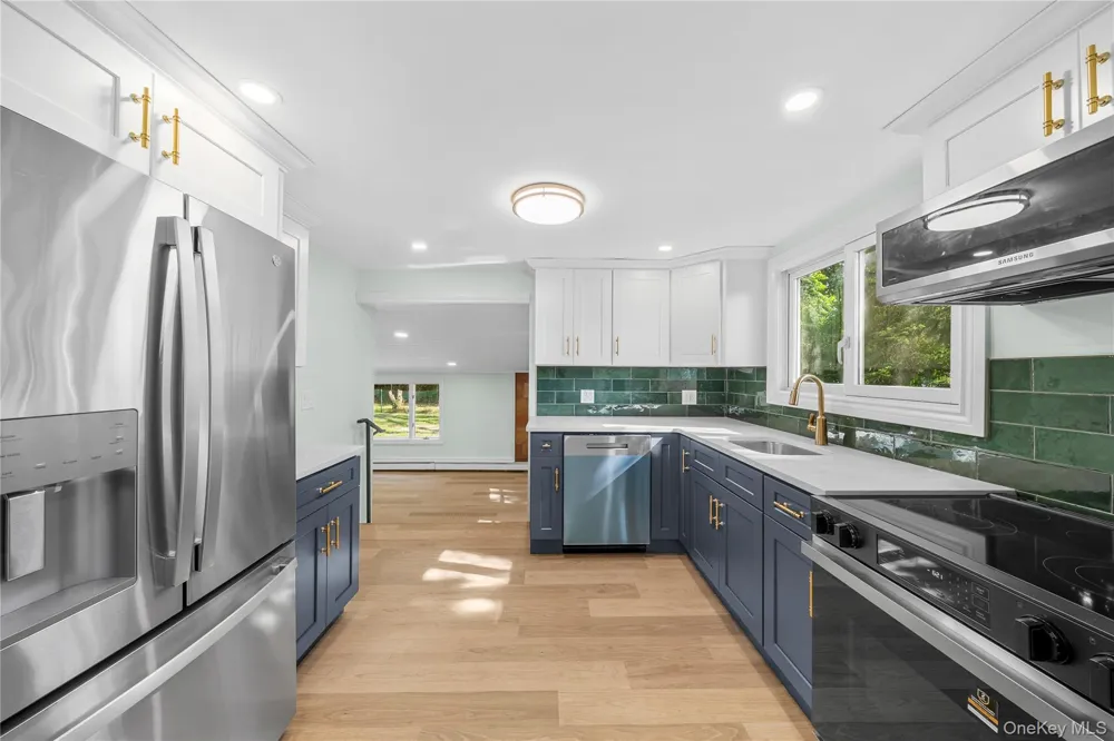 46 Barclay Road Mastic Beach, NY 11951