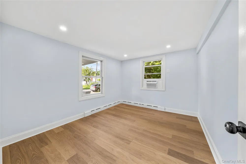 46 Barclay Road Mastic Beach, NY 11951