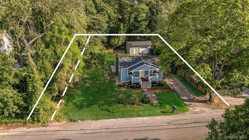46 Barclay Road Mastic Beach, NY 11951