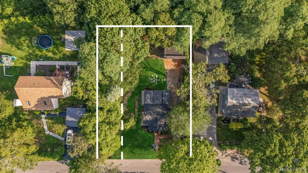 46 Barclay Road Mastic Beach, NY 11951