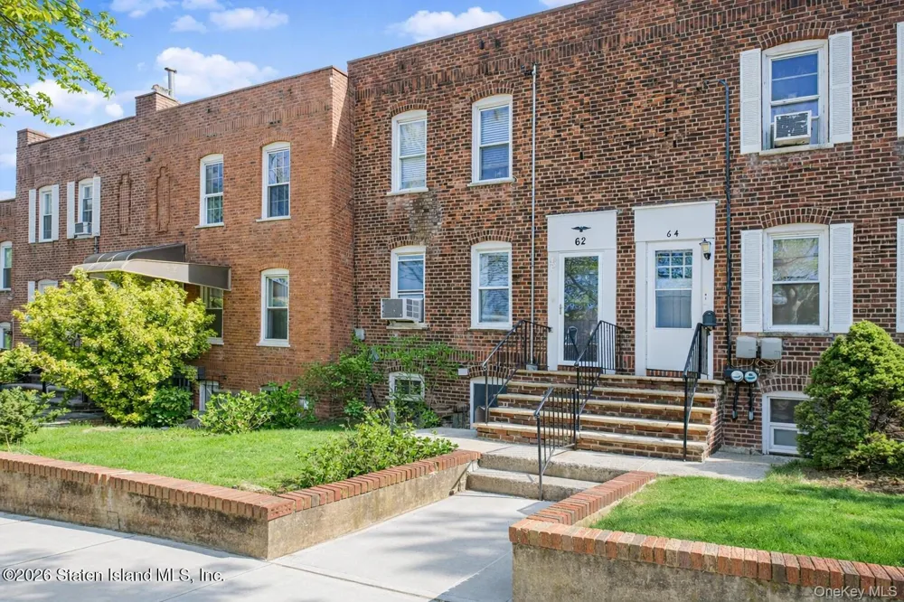 62 Arnold Street Staten Island, NY 10301