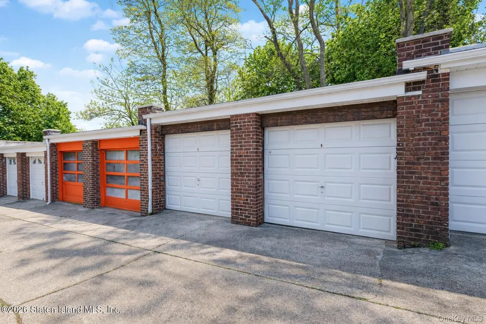 62 Arnold Street Staten Island, NY 10301