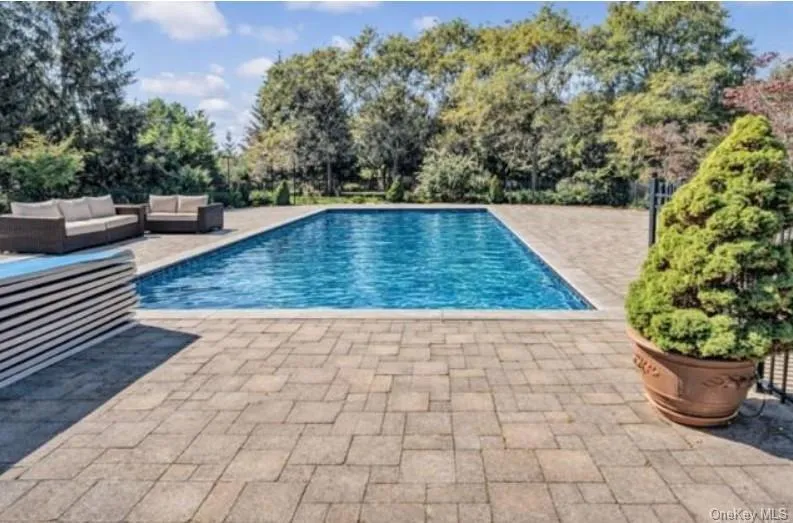 2 Herrels Circle Melville, NY 11747