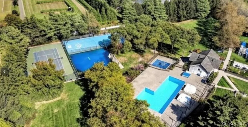 2 Herrels Circle Melville, NY 11747
