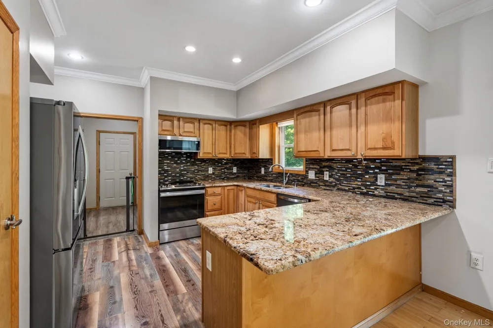 733 Lattintown Road Milton, NY 12547