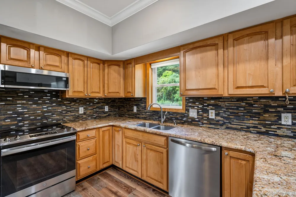 733 Lattintown Road Milton, NY 12547