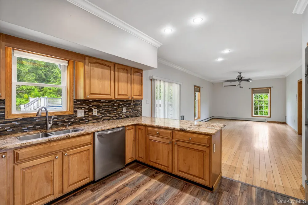 733 Lattintown Road Milton, NY 12547