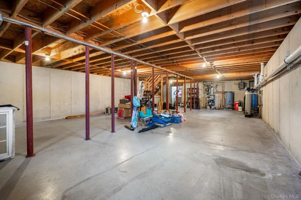 733 Lattintown Road Milton, NY 12547