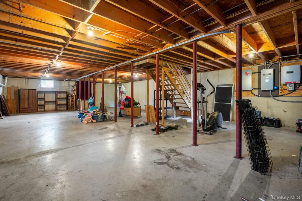 733 Lattintown Road Milton, NY 12547