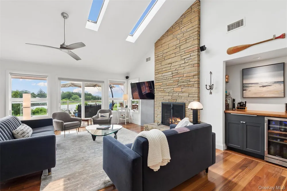 2245 Little Peconic Bay Lane Southold, NY 11971