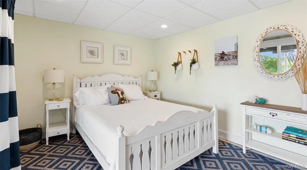 2245 Little Peconic Bay Lane Southold, NY 11971
