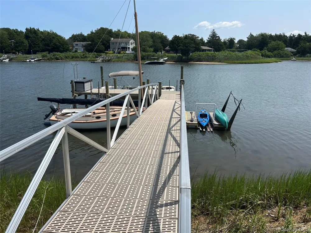 2245 Little Peconic Bay Lane Southold, NY 11971