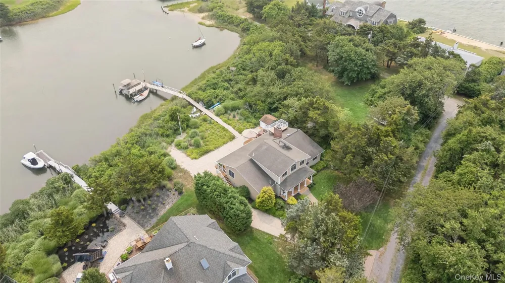 2245 Little Peconic Bay Lane Southold, NY 11971