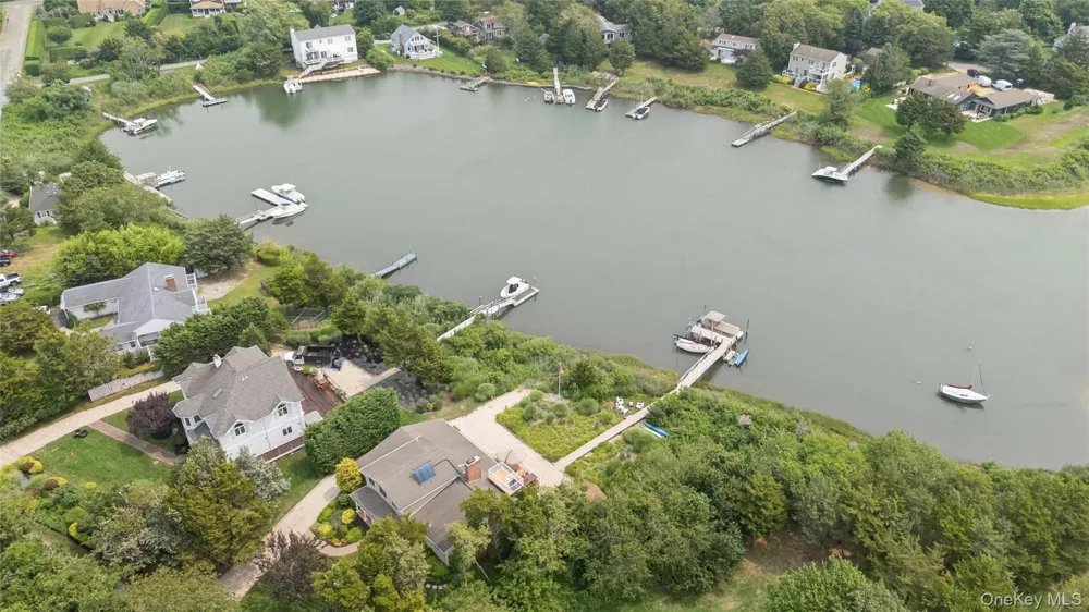 2245 Little Peconic Bay Lane Southold, NY 11971