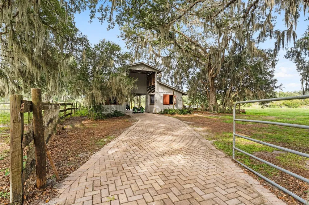 33415 KIEFER ROAD Wesley Chapel, FL 33545