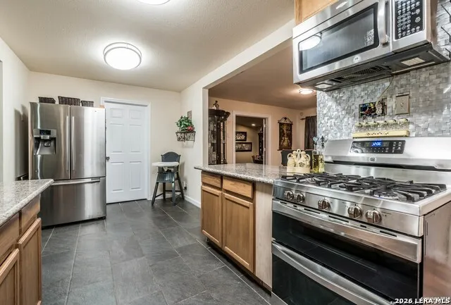4349 SILVER LAKE DR San Antonio, TX 78219