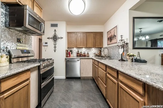 4349 SILVER LAKE DR San Antonio, TX 78219