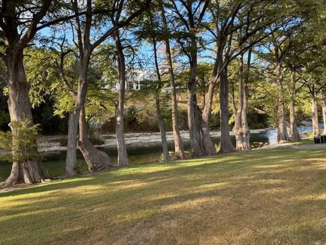 185 Polly Drive Canyon Lake, TX 78133