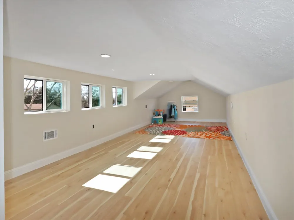 4219 Frost Street Santa Fe, TX 77517