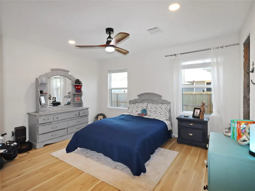4219 Frost Street Santa Fe, TX 77517
