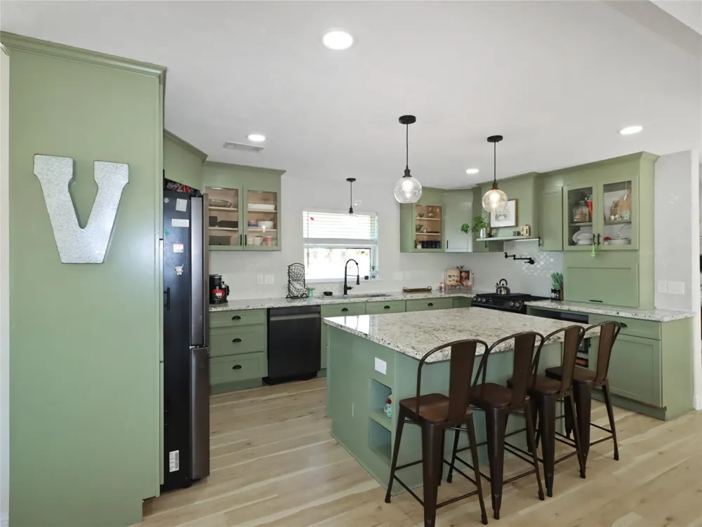 4219 Frost Street Santa Fe, TX 77517