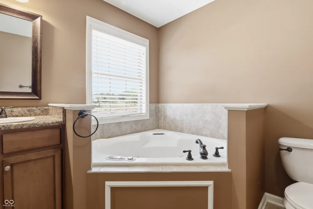 2946 S Colton Road New Palestine, IN 46163